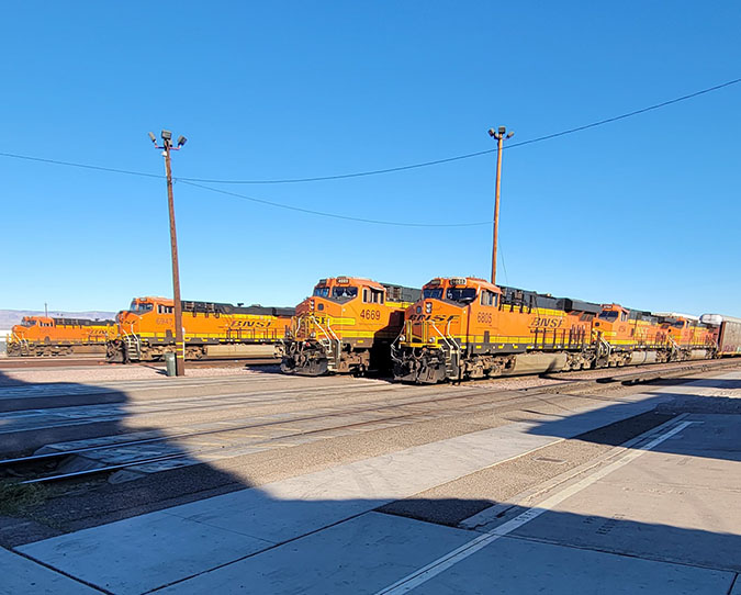 Taravella took photos of BNSF locomotives at the Needles yard.